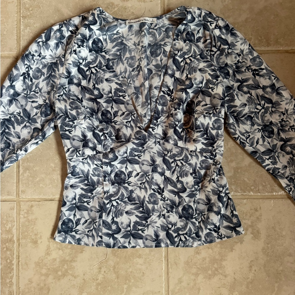 Abercrombie & Fitch Blue Floral Blouse